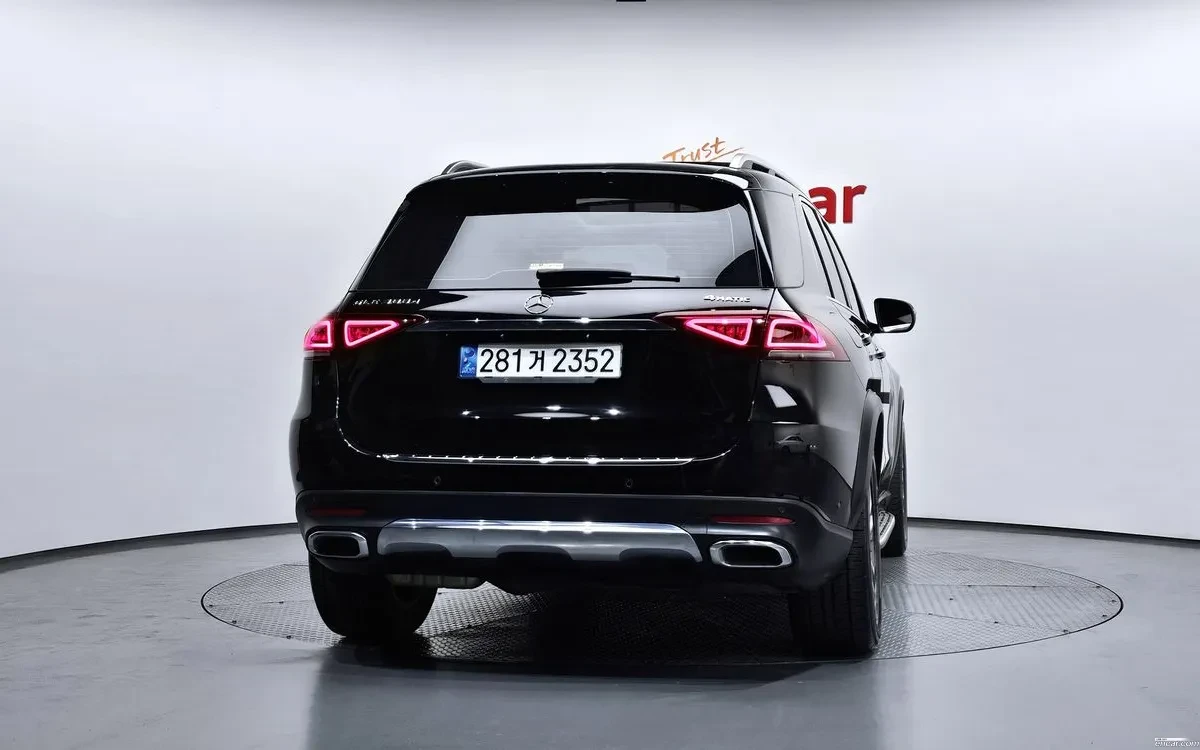 Mercedes-Benz GLE 300 4MATIC/DISTRONIC/BURMESTER/ОБДУХВАНЕ/ПОДГРЕВИ/PANO, снимка 4 - Автомобили и джипове - 54866000