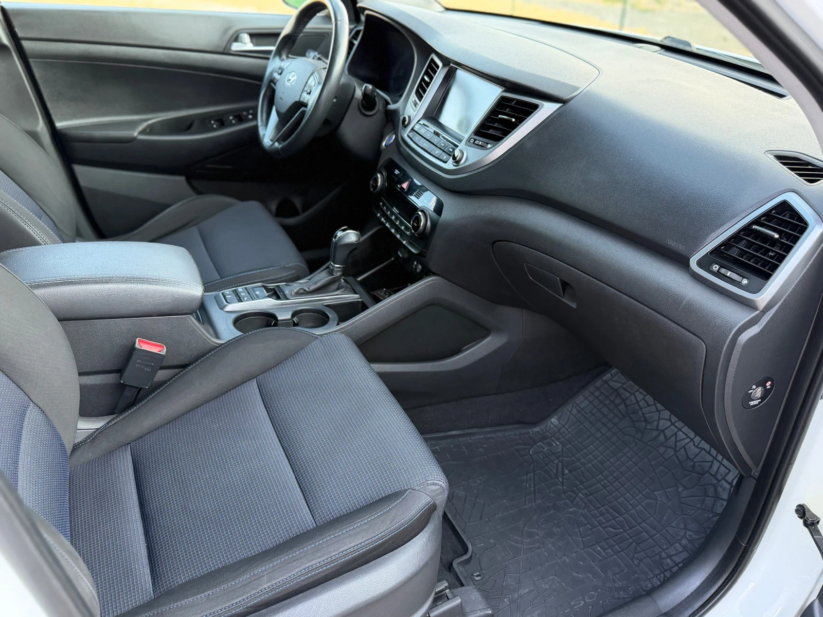 Hyundai Tucson 1.7 /// CRDI /// AUTOMAT/// | Mobile.bg � ����������� 13