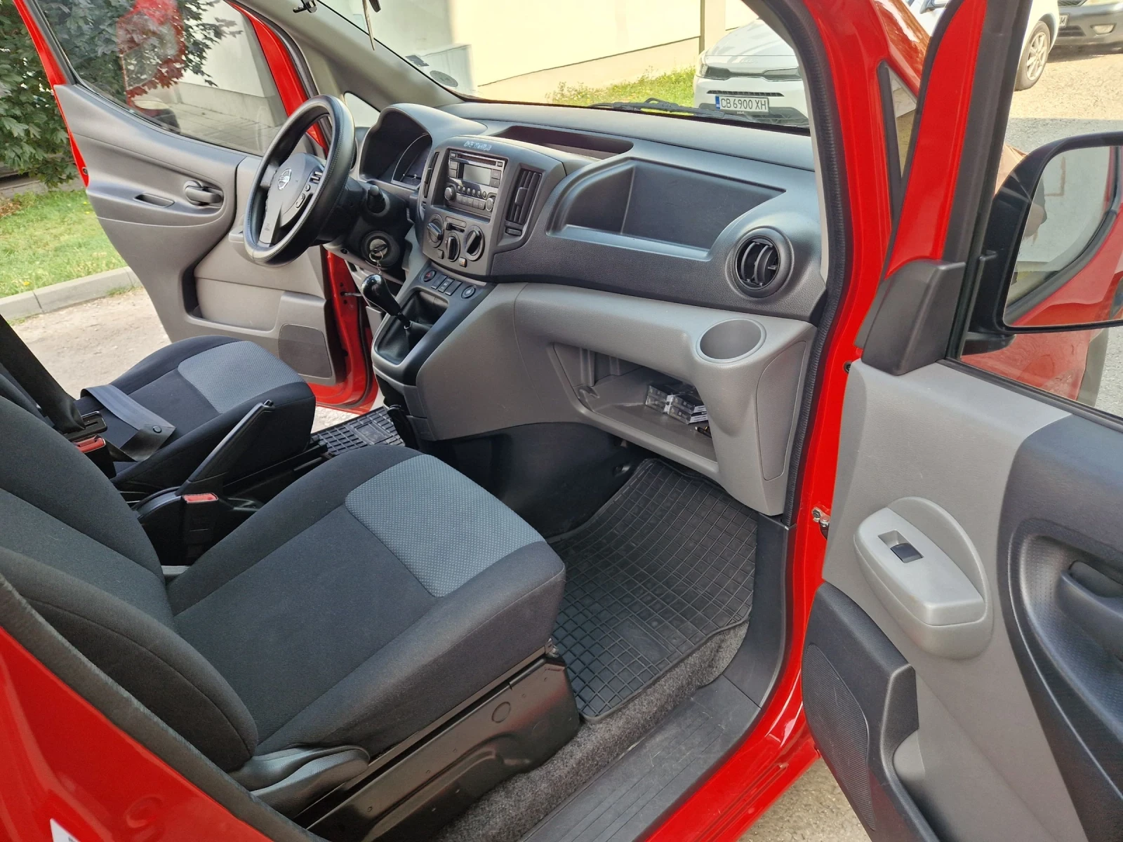 Nissan NV200 1.6бензин/ГАЗ, пътнически, Евро 6В, снимка 7 - Бусове и автобуси - 55067325