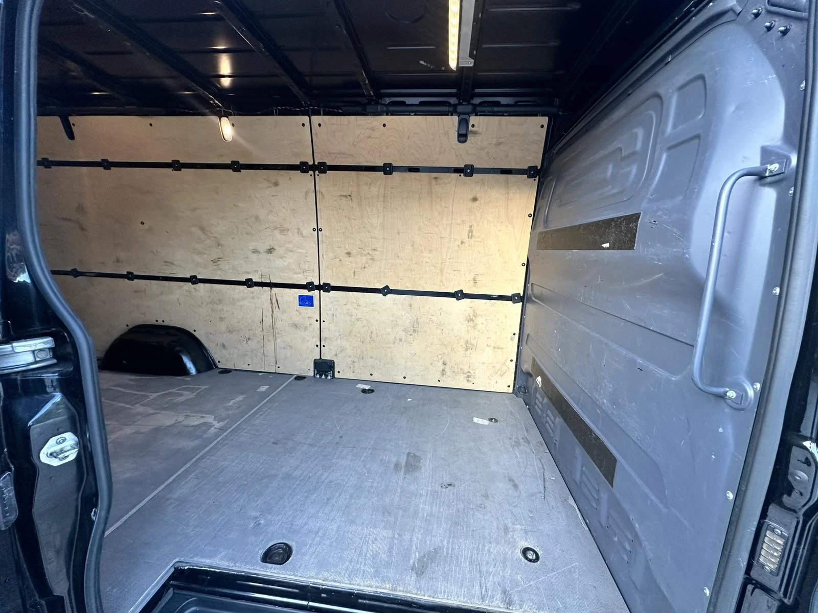 Mercedes-Benz Sprinter 319, снимка 17 - Бусове и автобуси - 56066356