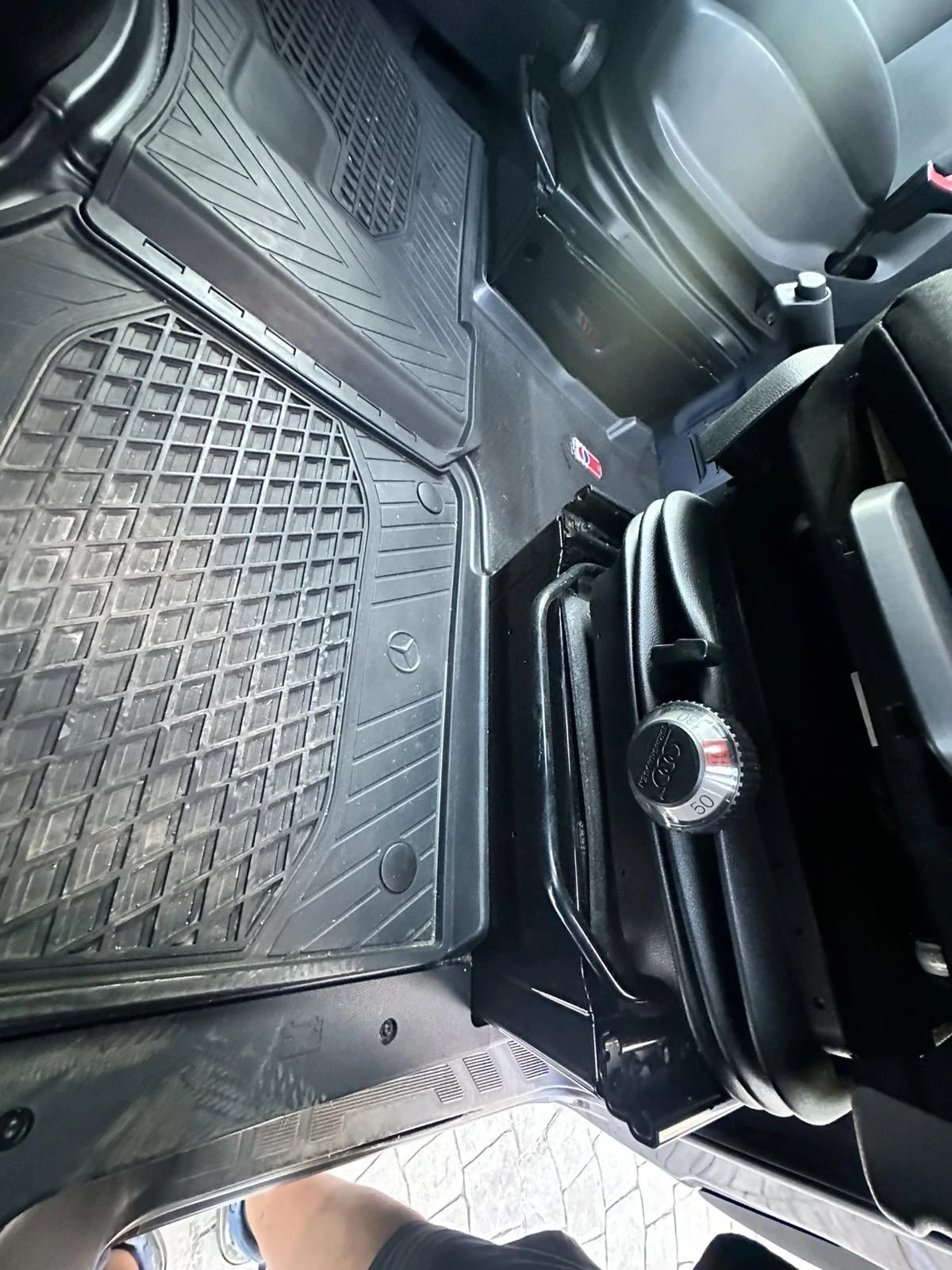 Mercedes-Benz Sprinter 319, снимка 10 - Бусове и автобуси - 56066356