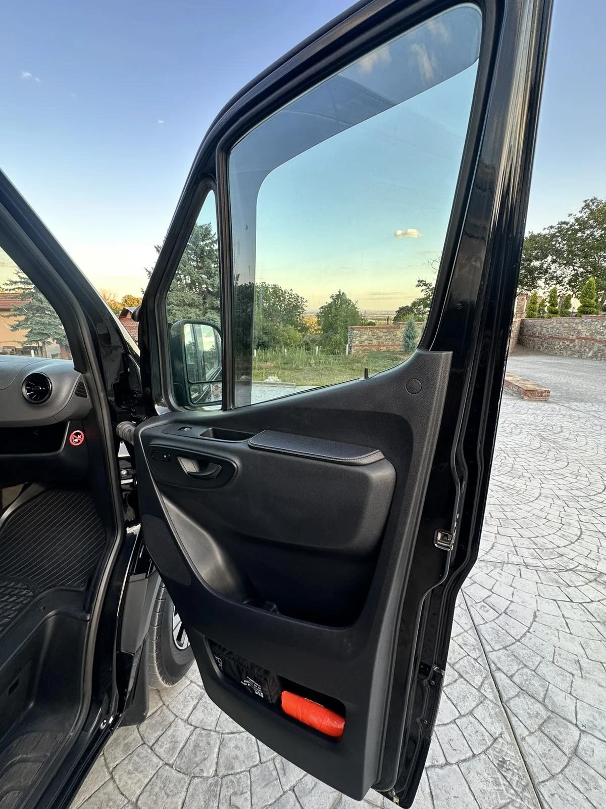 Mercedes-Benz Sprinter 319, снимка 13 - Бусове и автобуси - 56066356
