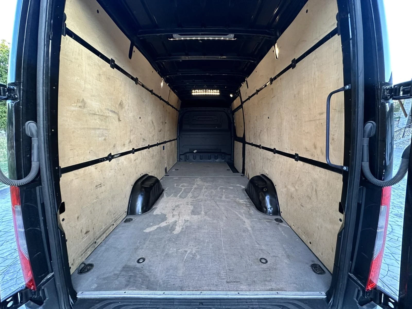 Mercedes-Benz Sprinter 319, снимка 14 - Бусове и автобуси - 56066356