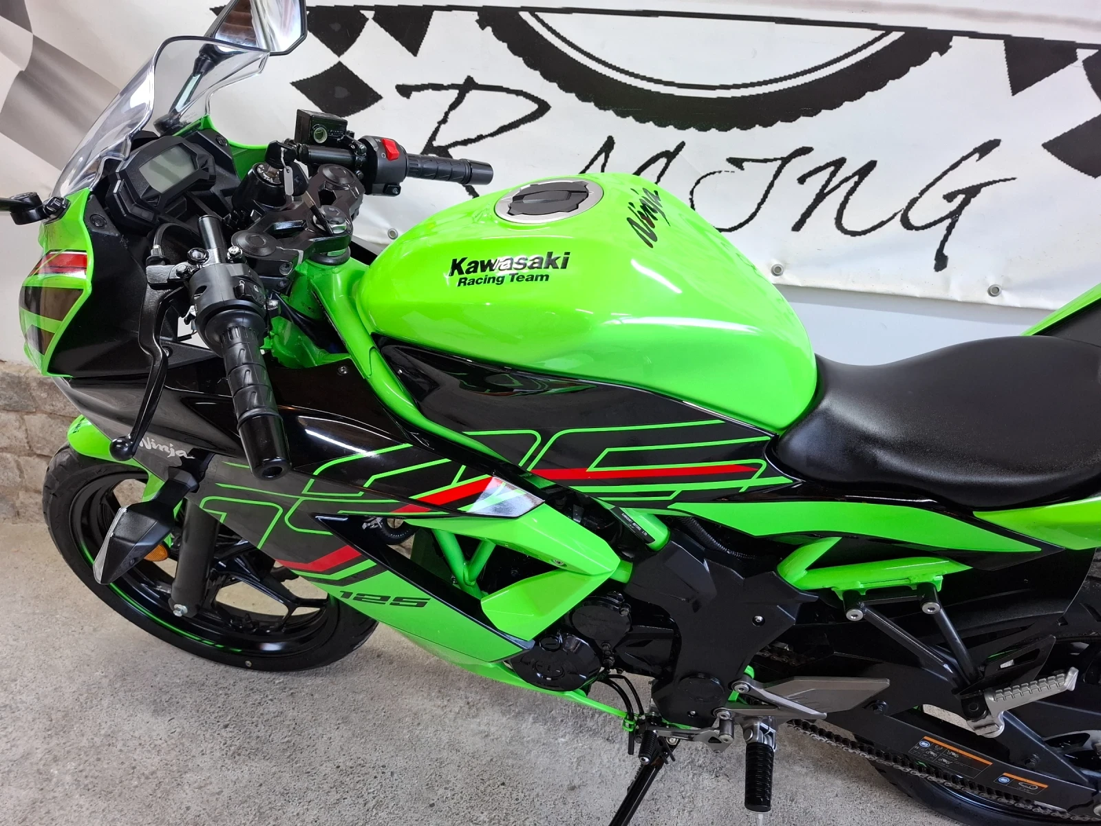 Kawasaki Ninja 125i / 2024г. / 11kW * * *  - изображение 3
