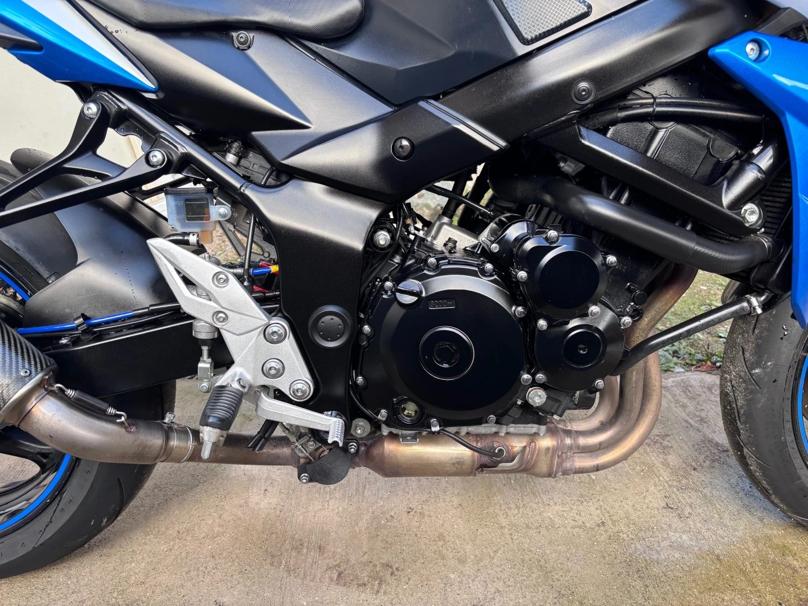 Suzuki Gsr 750 - изображение 5