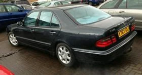      ,   Mercedes-Benz E 220