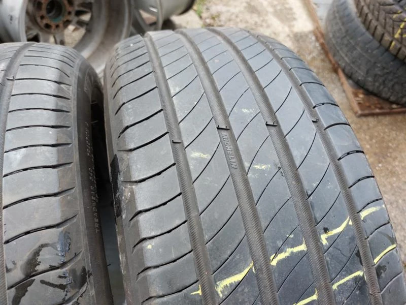 Гуми Летни 215/50R17, снимка 4 - Гуми и джанти - 36664150