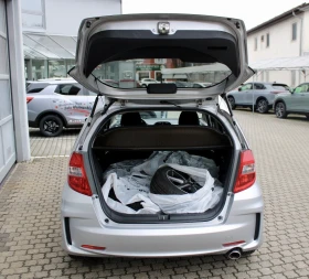 Honda Jazz 1.4i Si Facelift, 21 500км, CarPlay и AndroidAuto, снимка 8