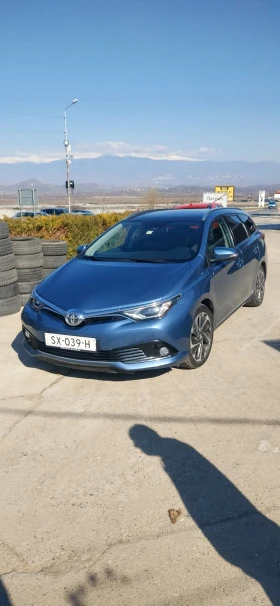 Toyota Auris, снимка 2