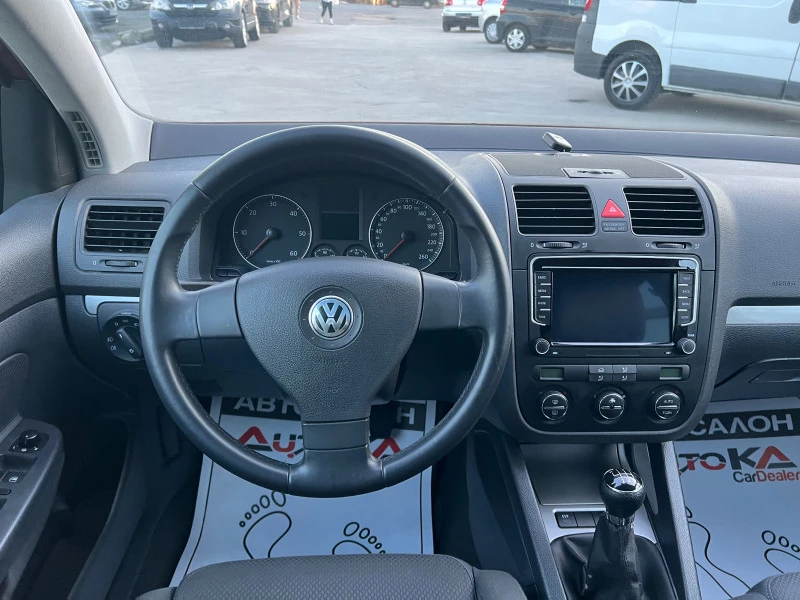 VW Golf 2.0TDI-140кс= 6СКОРОСТИ= НАВИ, снимка 11 - Автомобили и джипове - 44088470