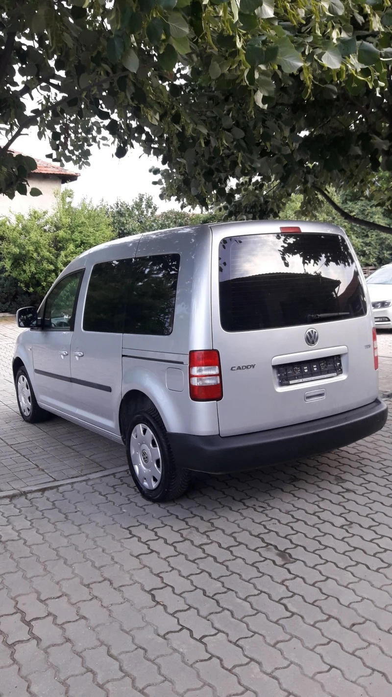 VW Caddy 1.6tdi, 102к.с., снимка 4 - Автомобили и джипове - 46006419