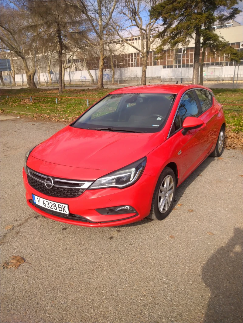 Opel Astra 1.6 CDTI , снимка 4 - Автомобили и джипове - 48654413