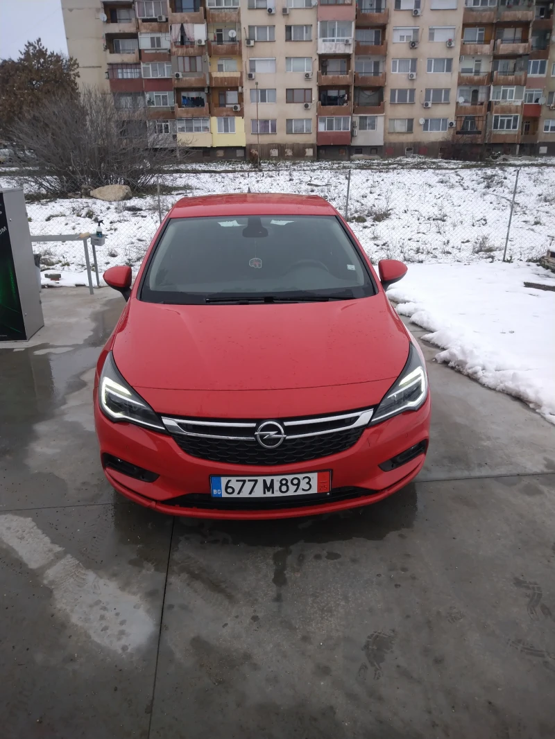 Opel Astra 1.6 CDTI , снимка 8 - Автомобили и джипове - 48654413