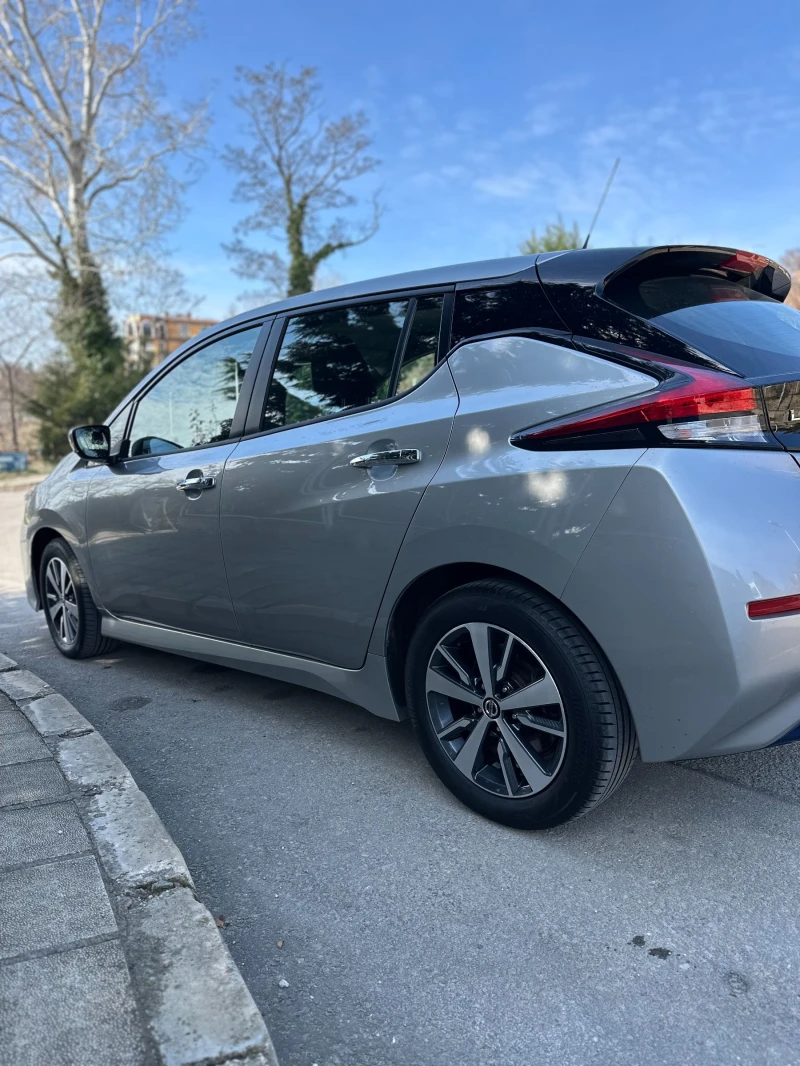 Nissan Leaf , снимка 3 - Автомобили и джипове - 49128482