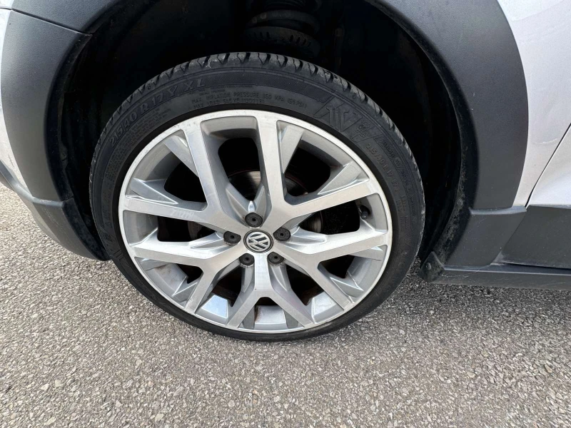 VW Polo 1.4TD CROSS, снимка 15 - Автомобили и джипове - 50064913
