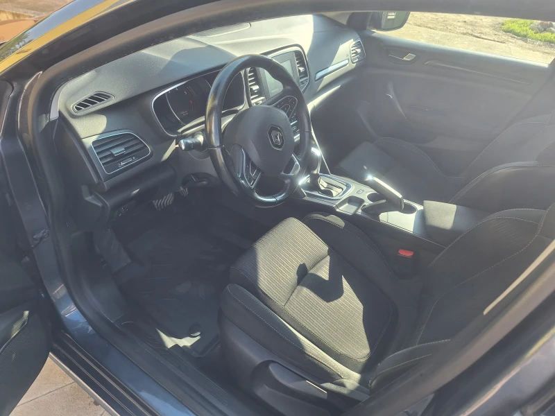 Renault Megane ШВЕЙЦАРИЯ 130TCE АВТОМАТ , снимка 11 - Автомобили и джипове - 52112298