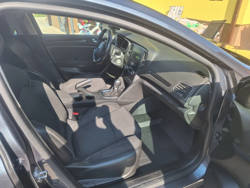 Renault Megane ШВЕЙЦАРИЯ 130TCE АВТОМАТ , снимка 12 - Автомобили и джипове - 52112298