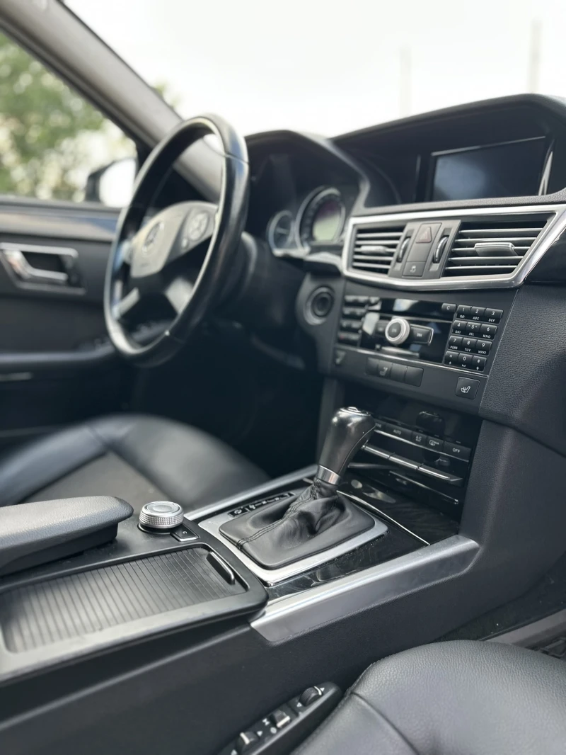 Mercedes-Benz E 250 CDI, снимка 12 - Автомобили и джипове - 50475572