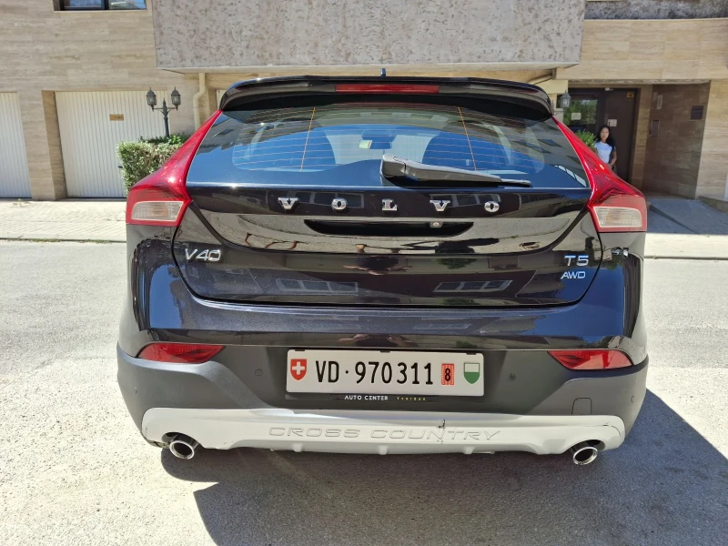 Volvo V40 Cross Country 2.5 T5 AWD Swiss, снимка 6 - Автомобили и джипове - 51316978