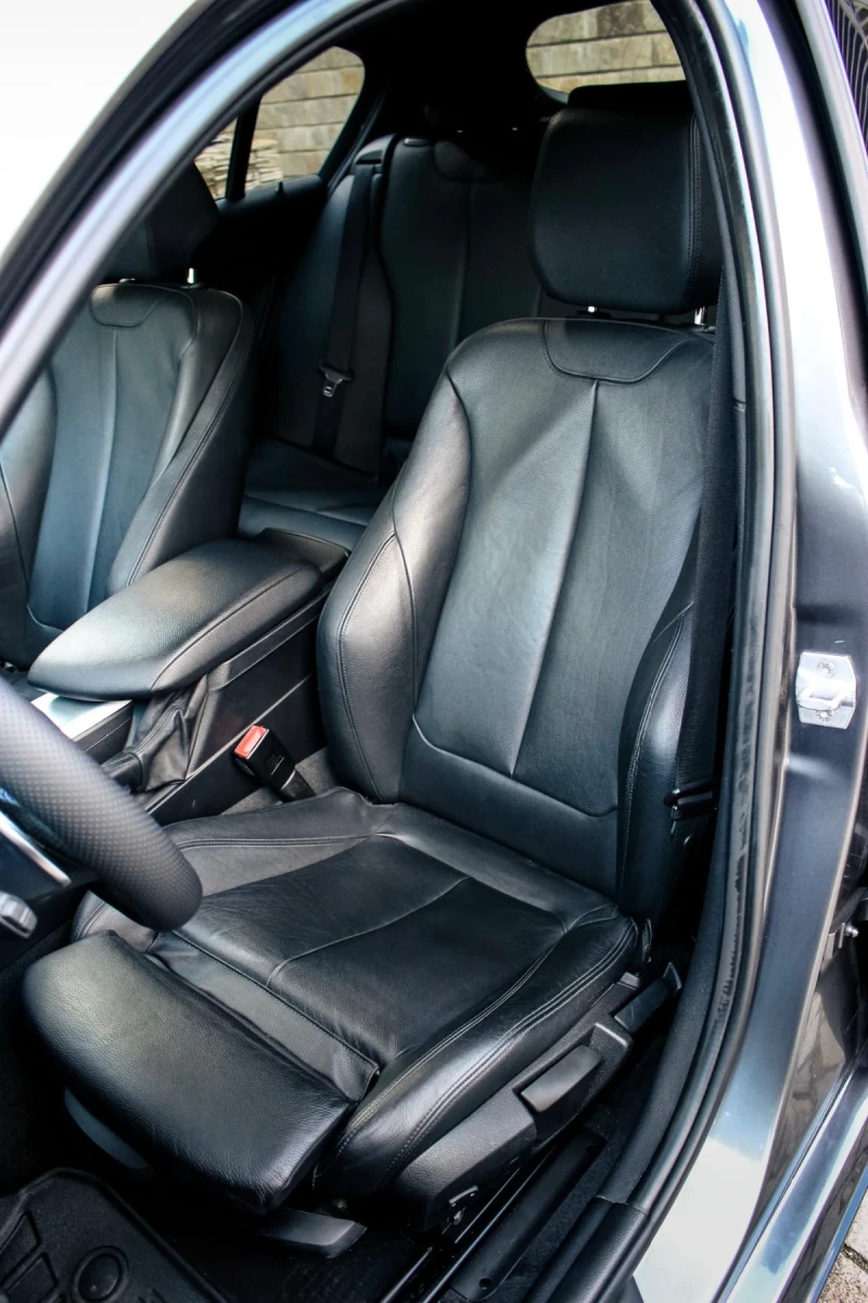 BMW 135 M Performance/Logic 7/F1/Recaro/X-drive/Подгрев, снимка 8 - Автомобили и джипове - 52600540