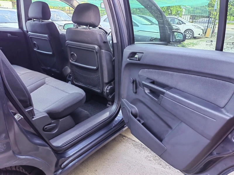 Opel Zafira 1.8 i Газ Бензин, снимка 7 - Автомобили и джипове - 52548642