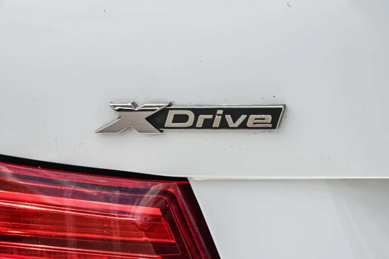 BMW 240 * xDrive * CARFAX * ЦЕНА ДО БГ, снимка 8 - Автомобили и джипове - 53355735