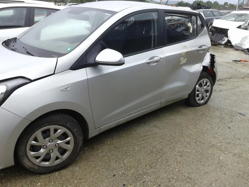 Hyundai I10 1.0-na 4asti, снимка 3 - Автомобили и джипове - 18770942