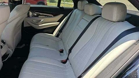 Mercedes-Benz E 300 BURMESTER* PANO* ПОДГРЕВ* AMG* , снимка 10 - Автомобили и джипове - 47868482