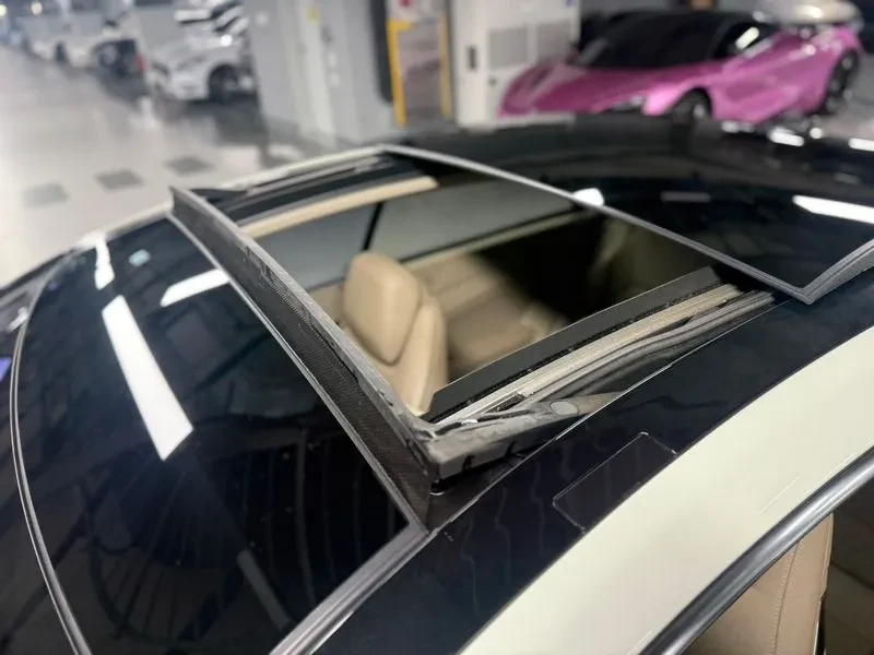 Mercedes-Benz E 350 Coupe, снимка 16 - Автомобили и джипове - 53812579