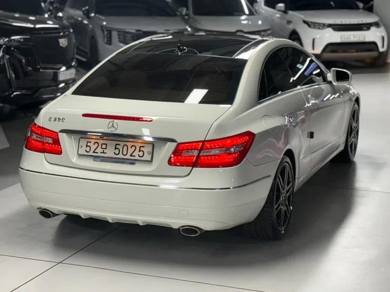 Mercedes-Benz E 350 Coupe, снимка 3 - Автомобили и джипове - 53812579