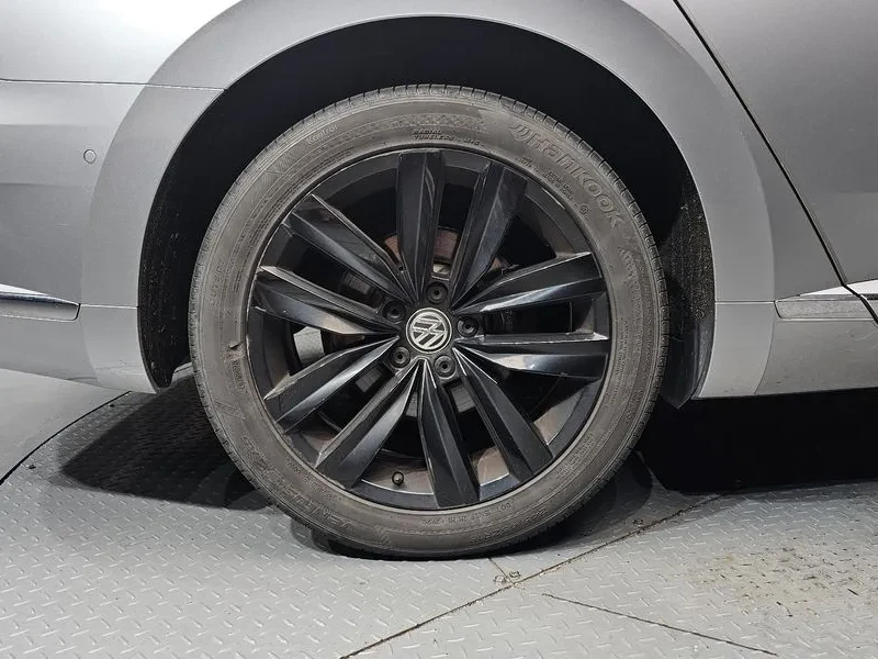 VW Arteon 2.0 TDI PRESTIGE, снимка 5 - Автомобили и джипове - 55175541