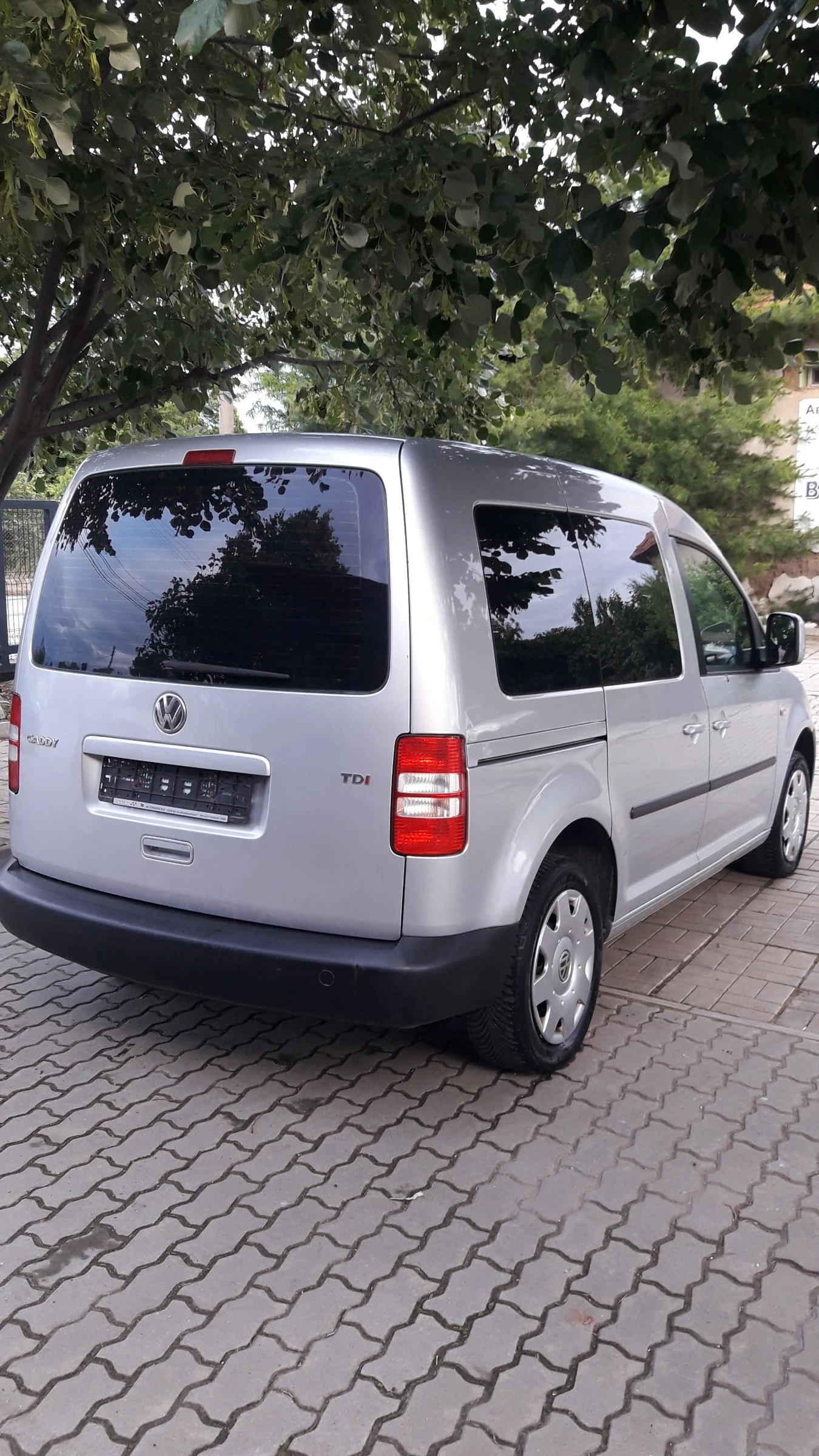 VW Caddy 1.6tdi, 102к.с. - изображение 3