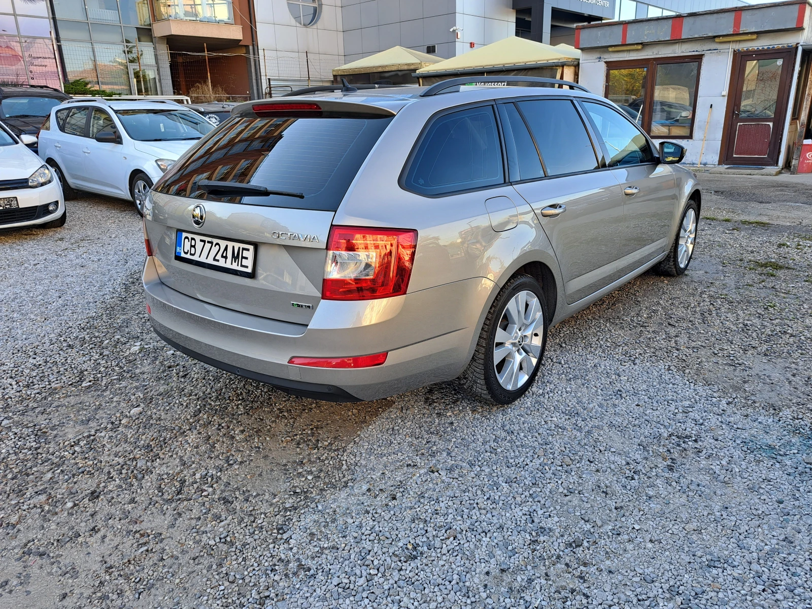 Skoda Octavia 1.4i.G-TEC. - изображение 4