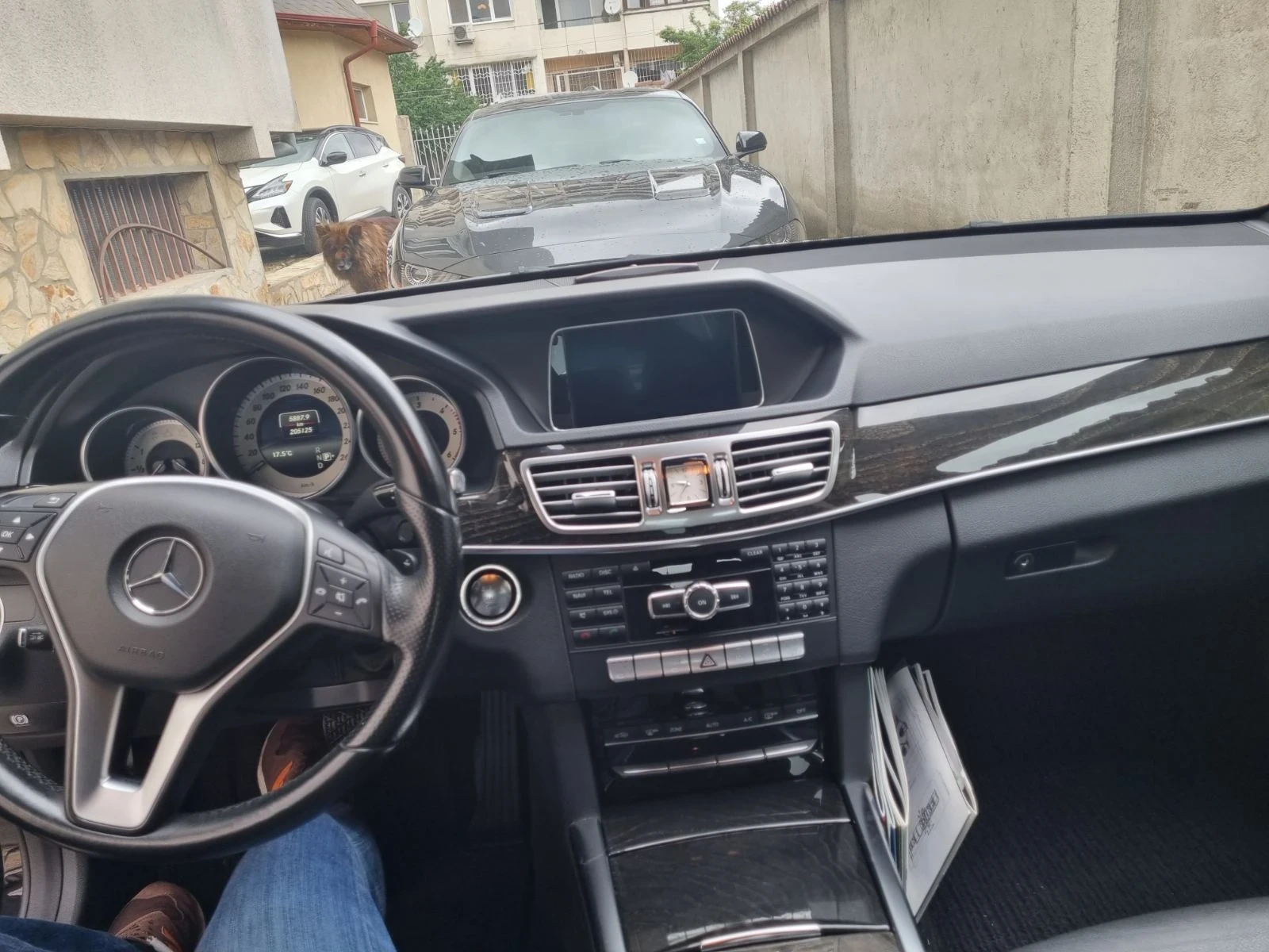 Mercedes-Benz E 350 4MATIC, DISTRONIC+ LANE ASSIST - изображение 6