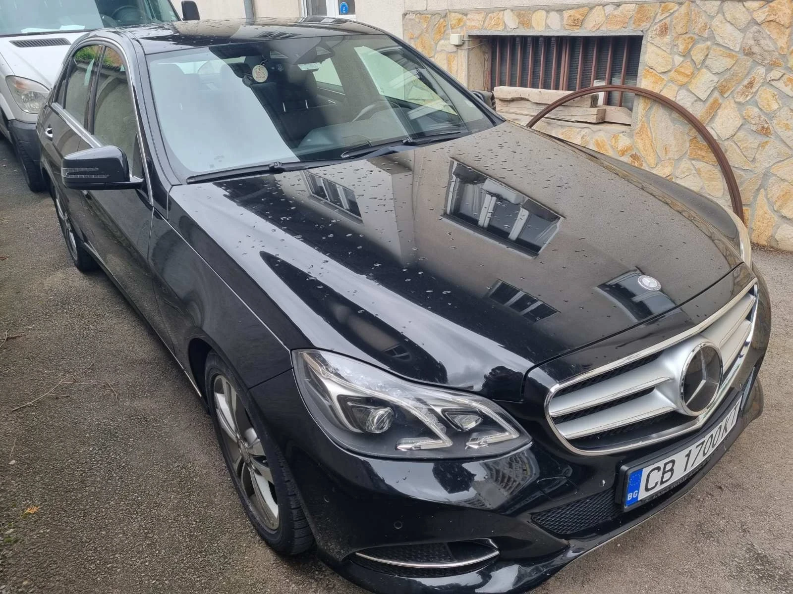 Mercedes-Benz E 350 4MATIC, DISTRONIC+ LANE ASSIST - изображение 2