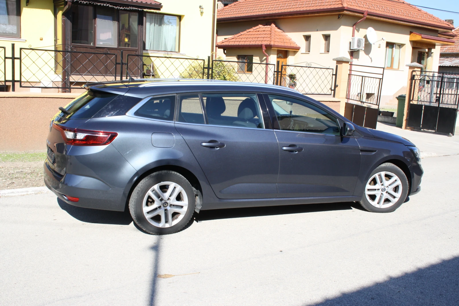 Renault Megane �� ��������� �� ��� 130TCE �������  | Mobile.bg � ����������� 6