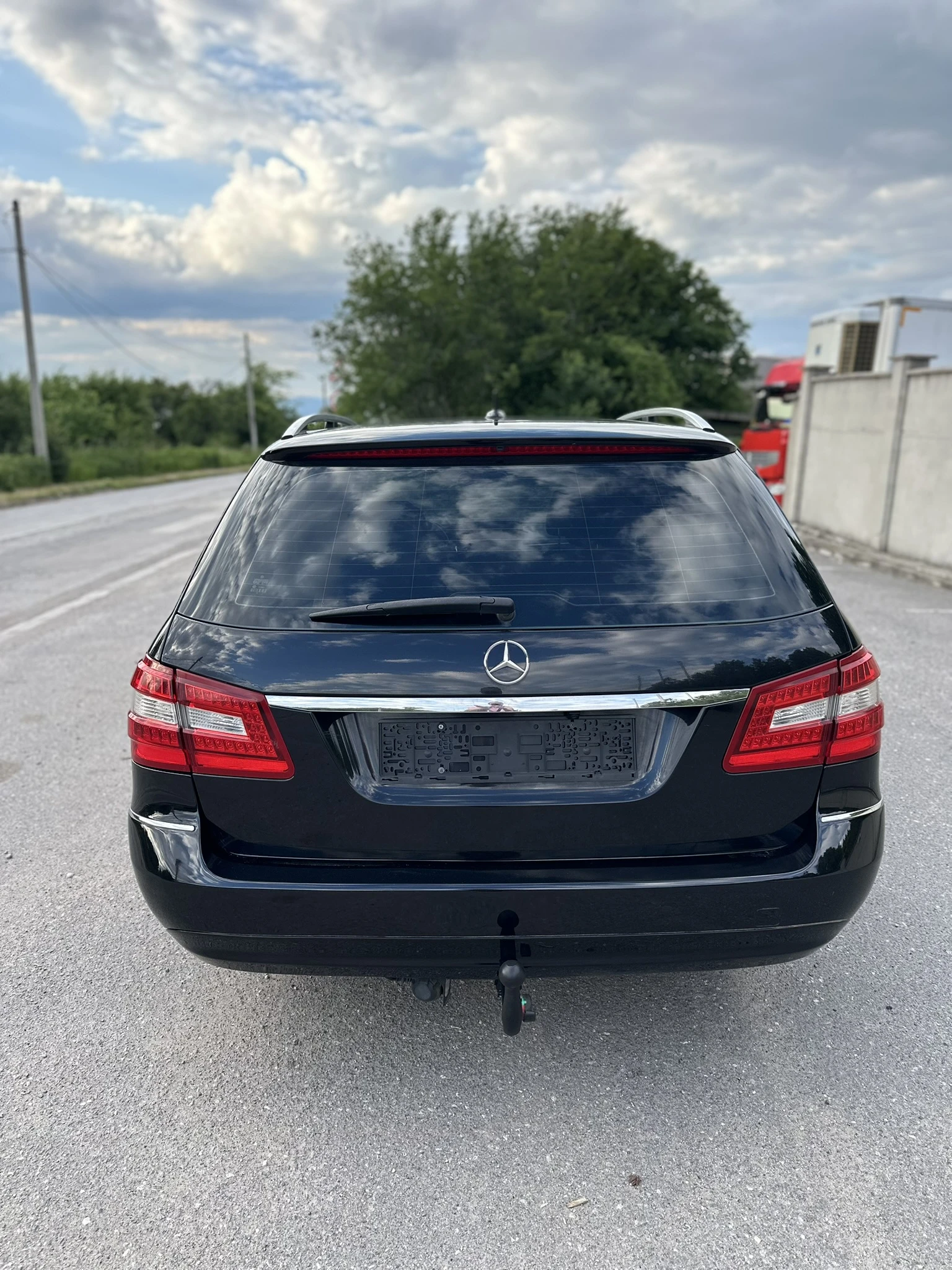 Mercedes-Benz E 250 CDI - изображение 6