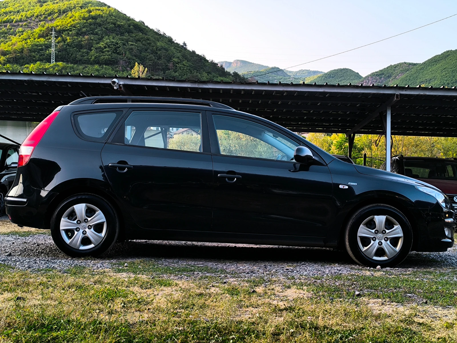Hyundai I30 FACE LIFT-1.4i-105кс-КЛИМАТРОНИК-BLUE DRIVE-!!! - изображение 2