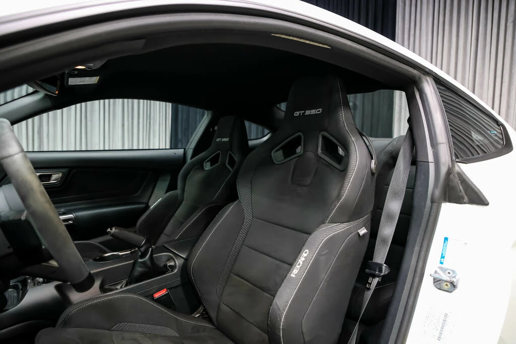 Ford Mustang Shelby GT350* AWD* АвтоКредит* (ЦЕНА ДО БГ) - изображение 8