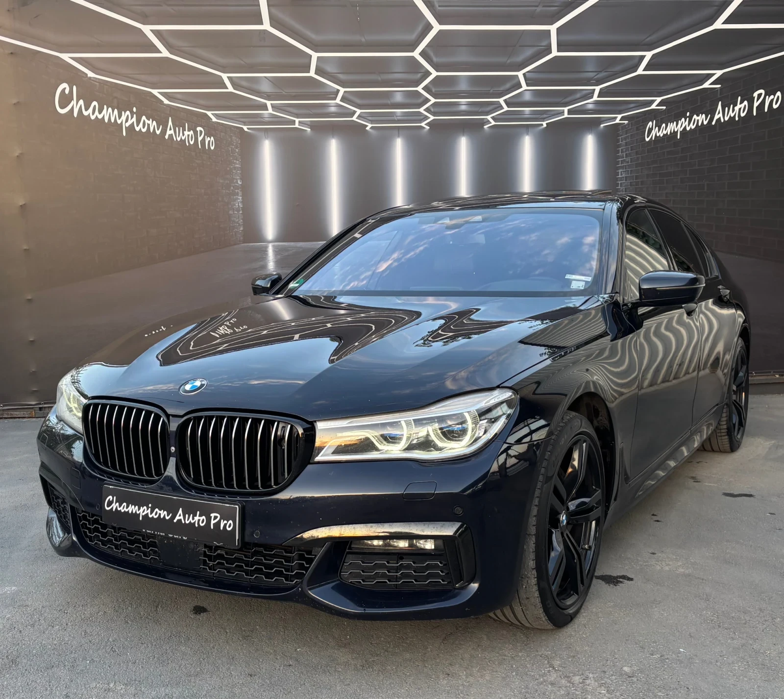 BMW 740 M-Packet TV-FULL - изображение 2