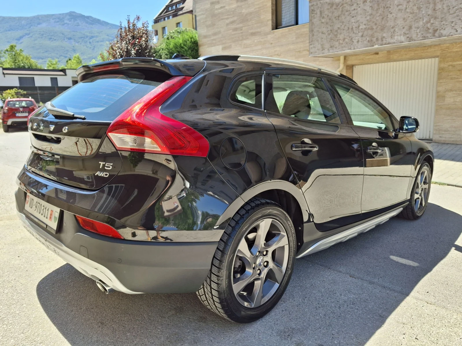 Volvo V40 Cross Country 2.5 T5 AWD Swiss - изображение 7