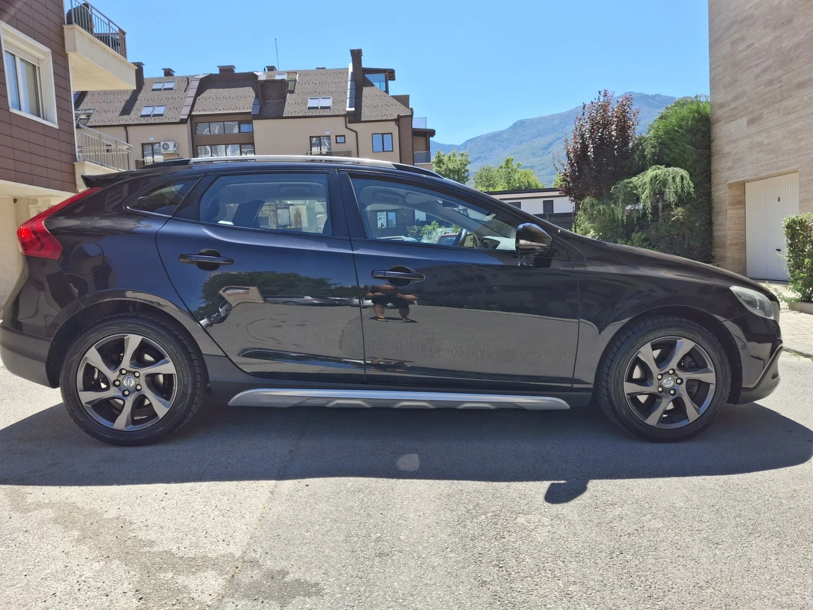 Volvo V40 Cross Country 2.5 T5 AWD Swiss - изображение 8
