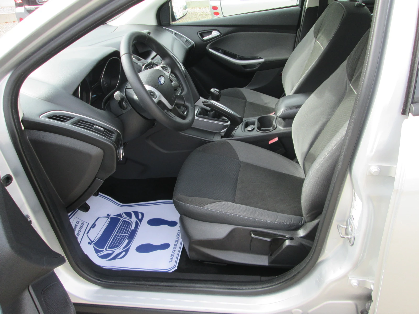 Ford Focus 1.6TDCI-СЕРВИЗНА ИСТОРИЯ - изображение 9