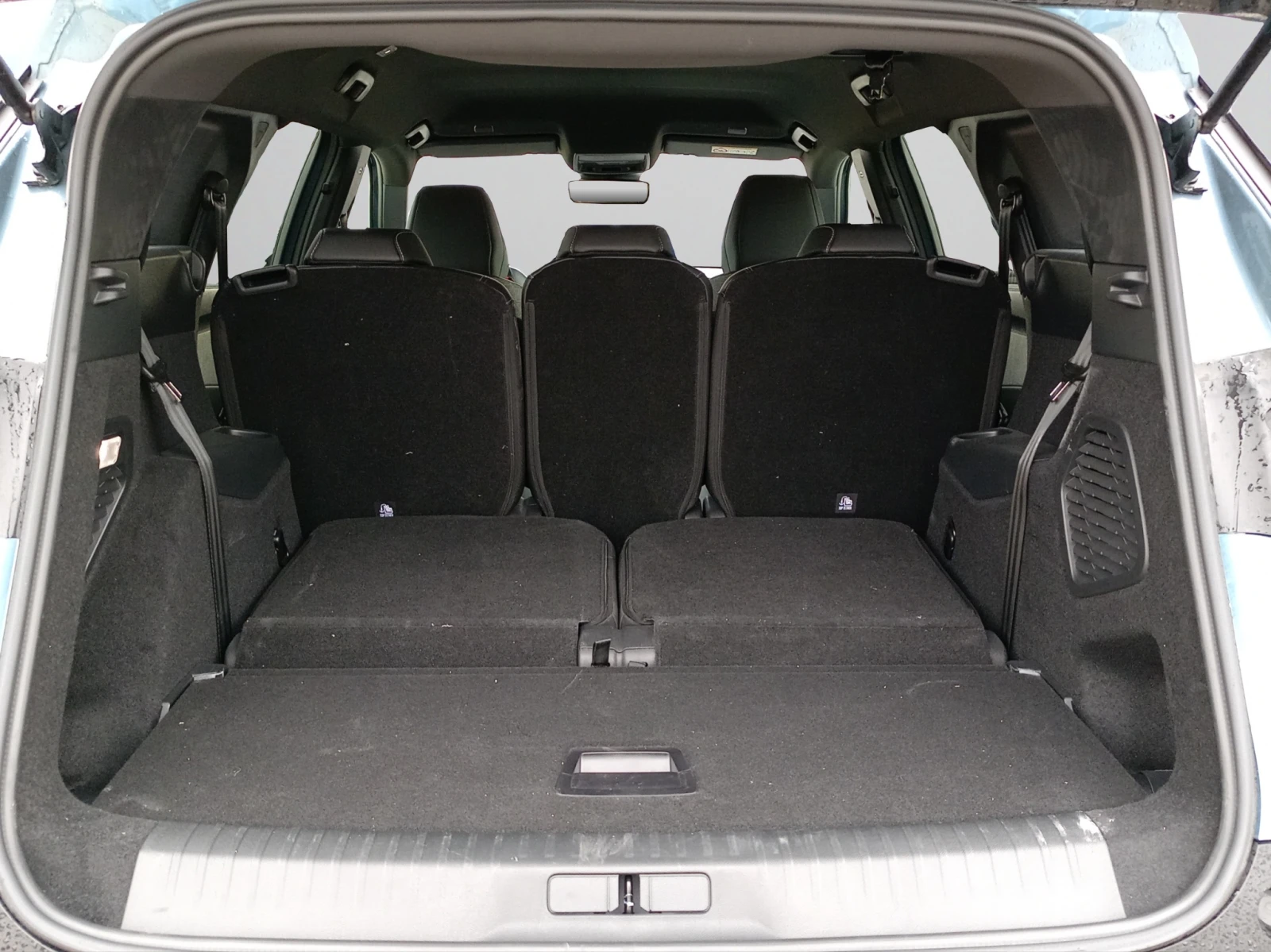 Peugeot 5008 ALLURE 1.2 PureTech 145 HYBRID 48V e-DCS6 EURO 6.4 - изображение 9