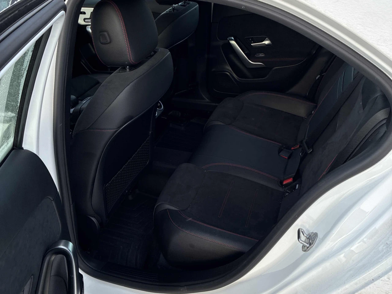 Mercedes-Benz A 35 AMG* 2 КЛЮЧА* KEYLESS* ПОДГРЕВ*  - изображение 7