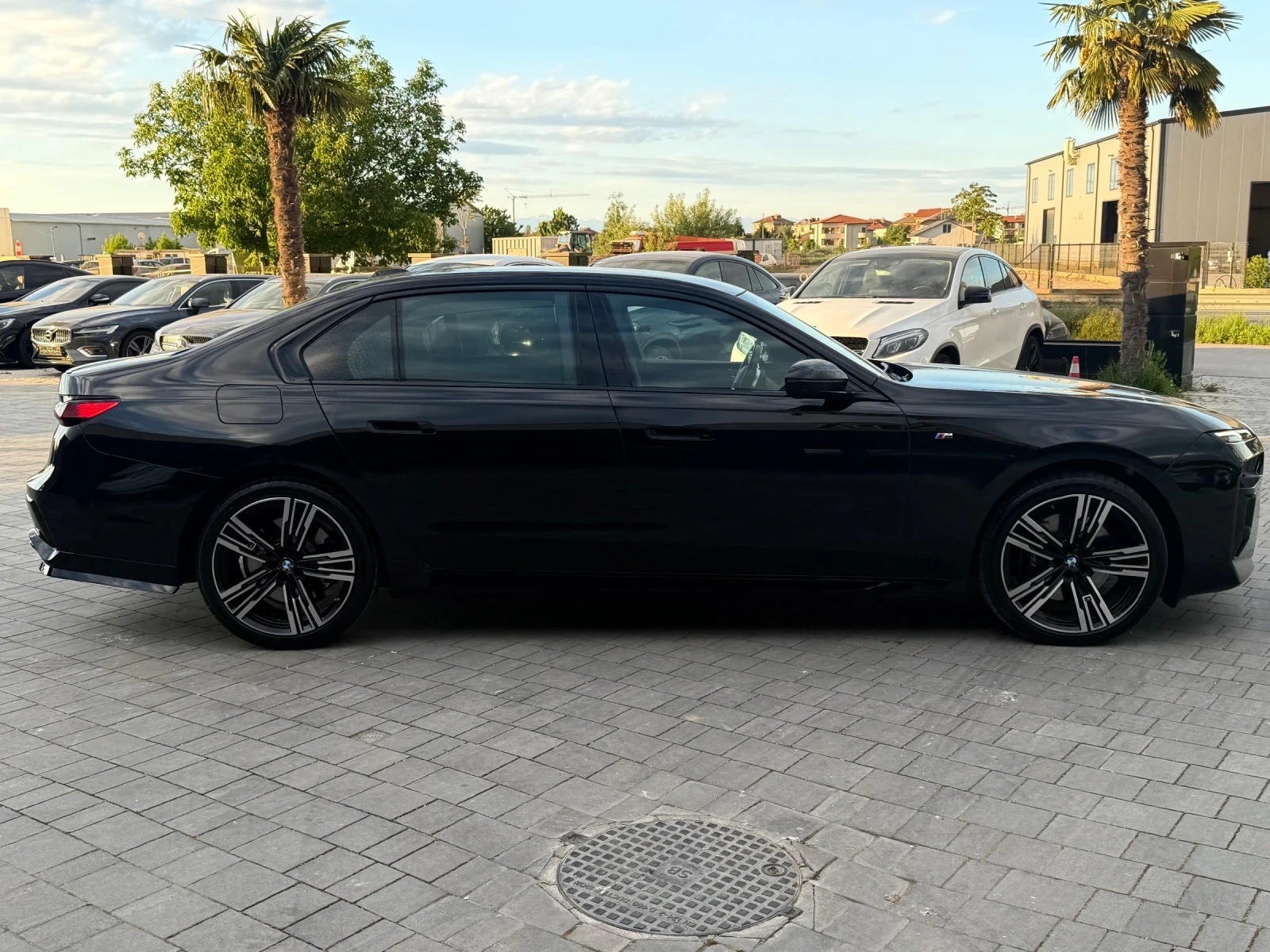 BMW 740 M-Paket= Panorama= Unikat= Bowers&Wilkins= TOP | Mobile.bg � ����������� 3