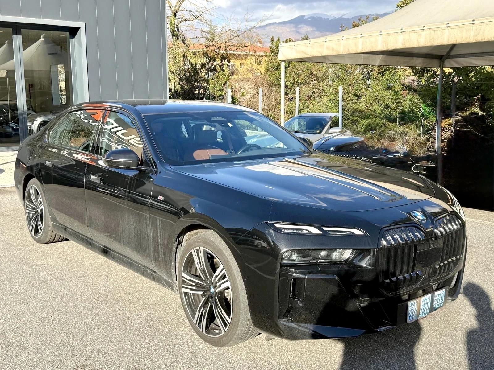 BMW 740 M-Paket= Panorama= Unikat= Bowers&Wilkins= TOP | Auto.bg — изображение 1