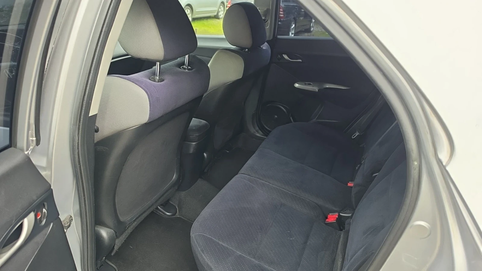 Honda Civic 1.4i, снимка 13 - Автомобили и джипове - 54007871