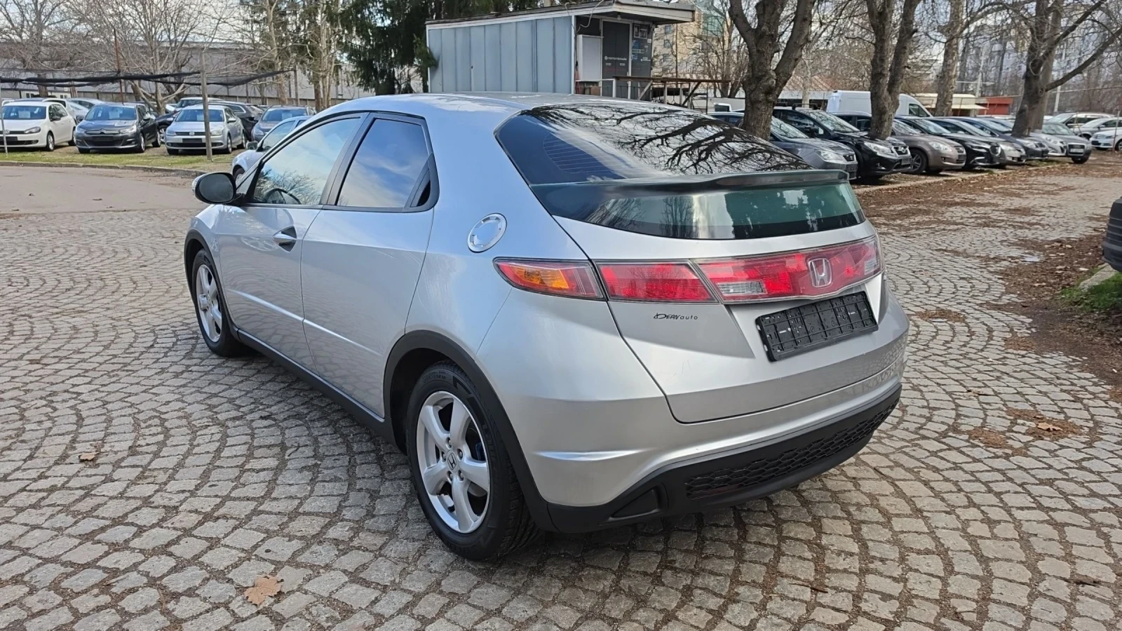 Honda Civic 1.4i, снимка 5 - Автомобили и джипове - 54007871