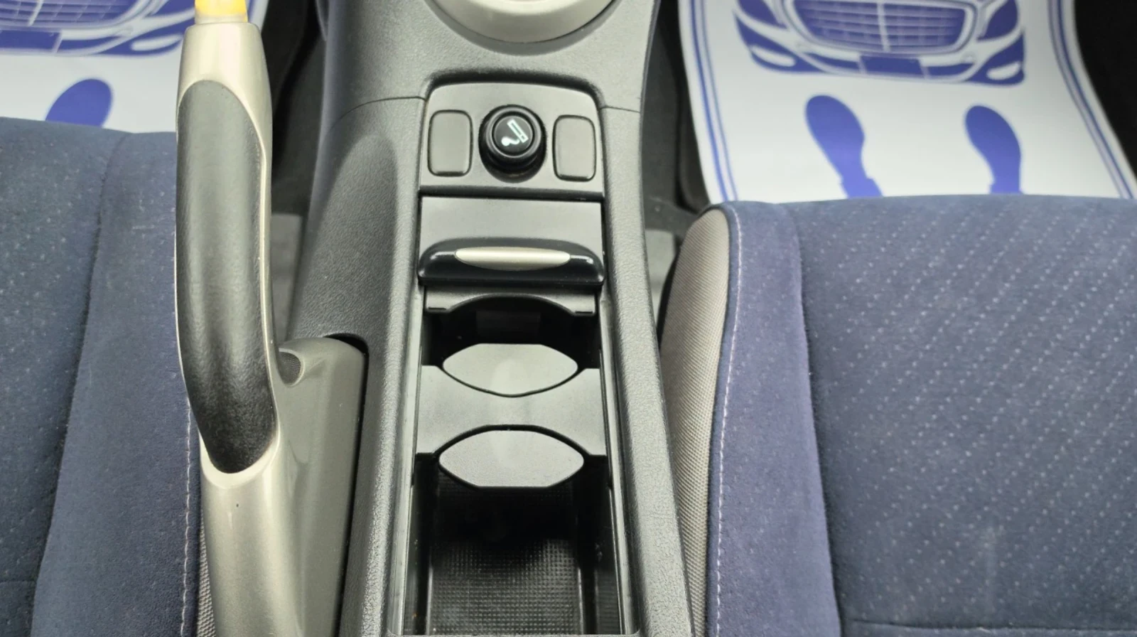 Honda Civic 1.4i, снимка 11 - Автомобили и джипове - 54007871